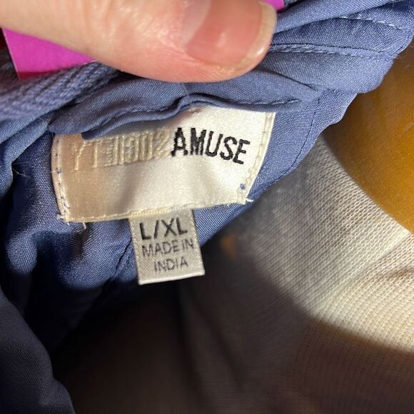 Amuse Society Women's Sea Breeze Quilted Embroidered Jacket Blue Size L/XL NWT - Picture 4 of 7